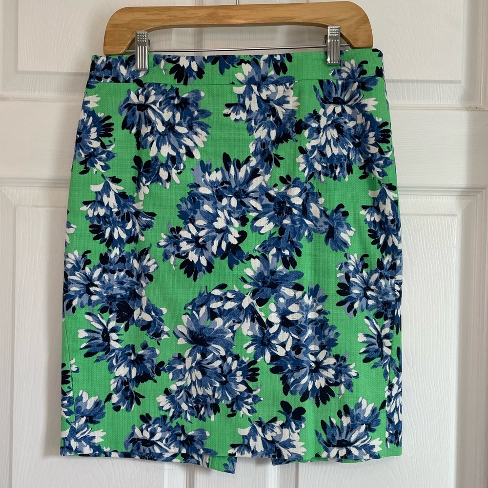 Pencil Skirt in Basketweave–Roz Floral